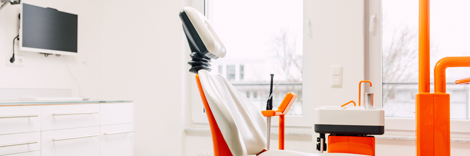 zahnarzt-koeln-lindenthal-0t9a3629-gallerie zahnarzt-koeln-lindenthal 0t9a3629-gallerie